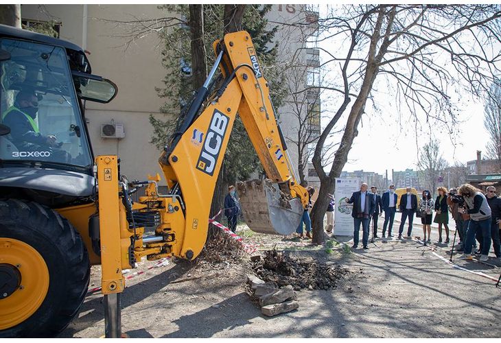 Първа копка на ул. "Капитан Петко Войвода" Първа копка на ул. "Капитан Петко Войвода"